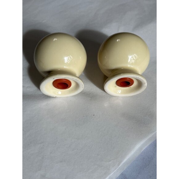 Fiesta Ivory Ceramic Salt & Pepper Shakers Round Vintage Design - Picture 3 of 4